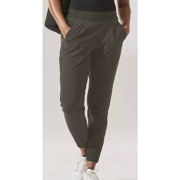 Athleta Textured Brooklyn Jogger women Sz 8 Olive Green Athleisure Travel Pants - Picture 1 of 6